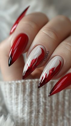 Red Nail Designs Stunning Nail Designs, Nail Art Trends, Lovely Nails, Goth Nails, Stiletto Nails Designs, Nail Stuff, Red Nail Designs, Red Nail, Manicure Ideas