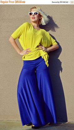 VENTA 25% de descuento extravagante azul pantalones pantalones https://www.etsy.com/listing/495147047/sale-25-off-extravagant-blue-pants-royal?utm_campaign=crowdfire&utm_content=crowdfire&utm_medium=social&utm_source=pinterest Summer Wide Leg Elastane Pants, Bold Blue Bottoms For Summer, Bold Blue Summer Bottoms, Versatile Stretch Harem Pants For Spring, Trendy Summer Stretch Harem Pants, Trendy Stretch Harem Pants For Summer, Trendy Wide-leg Summer Leggings, Bold Straight Pants, Bold High-waisted Summer Pants