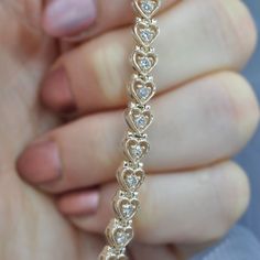 1.00-2.00 CT Round Cut Diamonds - Diamond Bracelet1.00 Carat: 41 round cut diamonds weighing 1.00 carat1.50 Carat: 35 round cut diamonds weighing 1.50 carat2.00 Carat: 28 round cut diamonds weighing 2.00 caratGet Inspired with our 1.00-2.00 ct round cut diamonds - diamond bracelet MDL#103010. This diamond bracelet enlivened with 1.00 carat breathtaking side diamonds. Select your choice of precious metal between 14 Karat, 18 Karat Yellow, White and Rose Gold OR Platinum. At Primestyle.com, we dea Journey Pendant, Plain Wedding Band, Engagement Rings Bridal Sets, Vs2 Diamond, Heart Pendant Diamond, Diamond Hoop Earrings, Tennis Bracelet Diamond, Precious Metal, Mens Wedding Rings