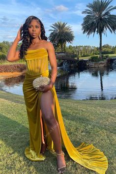 pleated high slit yellow strapless long prom dress Draping Corset, Yellow Prom Dresses, Yellow Prom Dress, Yellow Prom, Gown Gold, Gold Evening Dresses, Strapless Prom Dress, Honey Yellow, Prom Dresses Yellow