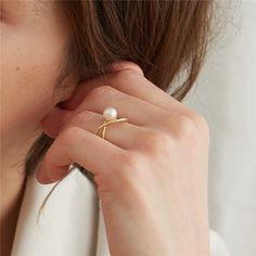 Rings-Fashion Geometrical irregular pearl ring female Cute\Romantic hollow out Finger Rings for WomenModel Number:4000308945548 Blossom Bracelet, Long Tassel Necklace, Layered Choker Necklace, Gold Color Ring, Layered Chokers, Tiny Earrings, Floral Pendant, Long Chain Necklace, Rhinestone Ring