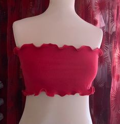 Hand-stitched bandeau crop top, in cotton (65%) and nylon (35%). Fast shipping (1 to 3 working days, and allow 4 to 14 working days for delivery). Casual Fitted Cropped Tube Top, Seamless Cotton Tube Top For Spring, Stretch Bandeau Crop Top For Spring, Spring Stretch Bandeau Crop Top, Casual Fitted Bandeau Crop Top, Fitted Ruffle Tube Top Casual Style, Stretch Cotton Tube Top For Spring, Cropped Ruffled Tube Top For Spring, Fitted Cropped Casual Tube Top