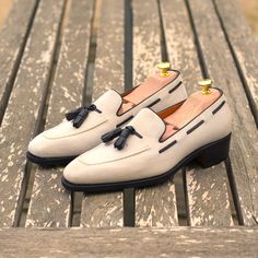 CUSTOMIZE Mens Dress Loafers, Mens Loafers Shoes, Style Loafers, White Dress Shoes, Dress Loafers, Loafers Style, Tassel Loafers, Suede Loafers, Goodyear Welt