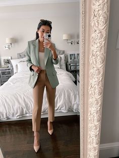 Networking Event Outfit, Event Outfit Ideas, Look Working Girl, Look Office, Chic Business Casual, Blazer Outfits For Women, Look Formal, Office Casual Outfit, Business Outfits Women