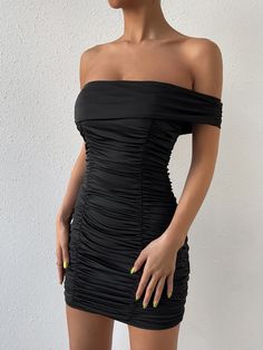 Off Shoulder Strapless Robe Backless Bodycon Party Mini Dress Full Sleeve Crop Top, Midi Dress Layering, Minimal Dresses, Stretch Dresses, Dress Minimal, Party Mini Dress, Sporty Dress, Lace Dress Vintage, Statement Dress