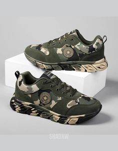 Design: Techwear, Streetwear Materials: Mesh fabric Features: Breathable materials No box included For men and women Free shipping Military sneakers with khaki camo Inspired by military gear, these sneakers with an urban look are printed with camouflages. It features a thick sole to absorb shocks, ideal for sports activities. It is easily laced with a drawstring to keep your shoe securely on your ankle. An effective design for men and women that will match perfectly with black cargo pants. Techwear Shoes, Street Goth, Techwear Streetwear, Techwear Outfits, Goth Shoes, Streetwear Shoes, Futuristic Style, Black Cargo Pants, Military Gear