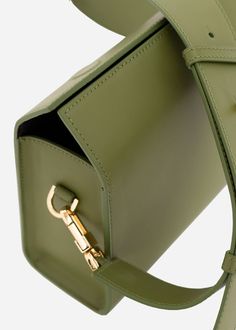 Modern Flap Bag With Detachable Handle For Travel, Modern Travel Flap Bag With Detachable Handle, Leather Bags With Magnetic Closure For Business, Rectangular Saddle Bag With Magnetic Closure For Daily Use, Versatile Travel Flap Bag With Detachable Handle, Modern Travel Satchel Clutch, Modern Crossbody Bag With Magnetic Closure, Luxury Green Saddle Bag For Travel, Leather Flap Bag With Detachable Handle For Travel