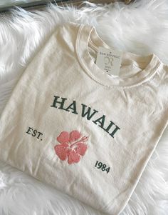 Add this cute Hawaii T-Shirt to your wardrobe! PLEASE BE SURE TO INPUT YOUR CORRECT SIZE/COLOR + SHIPPING ADDRESS. We will not be responsible if it is incorrect! SHIPS OUT IN 1-2 WEEKS WE WILL NOT BE RESPONSIBLE FOR EXTRA SHIPPING FEES (VARIES IN COUNTRIES) AFTER ORDERING, YOU WILL RECEIVE AN AUTOMATIC ORDER CONFIRMATION EMAIL. TO GET THIS, MAKE SURE YOU INPUT YOUR EMAIL CORRECTLY DURING CHECKOUT Model is wearing Ivory Large Garment Information: 50% Cotton; 50% Polyester (fibre content may vary Surfergirl Style, Be Responsible, Cute Preppy Outfits, Simple Trendy Outfits, Cute Everyday Outfits, Zulu, Cute Simple Outfits, Really Cute Outfits, 로고 디자인