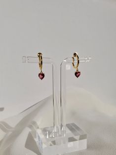 Red Heart Charm Earrings For Gift, Red And Gold Clip On Earrings, Dainty Red 14k Gold Earrings, Gold Red Heart Earrings, Elegant Red Heart Charm Earrings, Ruby Heart, Fancy Jewellery, Aesthetic Makeup, Red Heart