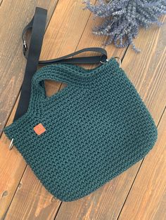 Women's handbag made of crochet. The bag is closed with a zipper. A green handbag. Bag width 14,17 inch Height 10,63 inch Adjustable strap, length 39,27 inch (+metal fittings 3,15 inch). Green Knitted Bag For Daily Use, Green Knitted Shoulder Bag For Daily Use, Green Knitted Shoulder Bag, Trendy Green Knitted Shoulder Bag, Green Knitted Bags For Everyday Use, Green Knitted Bag For Everyday Use, Knitted Bags For Everyday Use, Green Knitted Shoulder Bag For Everyday, Green Knitted Everyday Bags