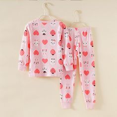 Material&Fabric:Cotton Thickness of clothing:Regular Suitable Season:Spring Wash Label:On the inside Keyword Tag:Wholesale Baby Boy Clothes Sweet Cotton Long Sleeve Sets, Sweet Long Sleeve Cotton Sets, Cute Cotton Sleepwear With Cartoon Print, Matching Pink Loungewear Sets, Pink Matching Loungewear Sets, Pink Family Matching Sleepwear, Family Matching Pink Sleepwear, Pink Matching Sets For Pajama Party, Spring Cartoon Print Sets For Bedtime