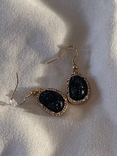 Obsidian earrings No refunds 1 pair in stock Made by Mckenna Obsidian Earrings, Obsidian Jewelry, Rocks And Gems, Purple Crystals, Polymer Clay Earrings, Clay Earrings, Precious Metals, Mood Boards, Jewelry Earrings Dangle