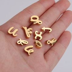 10pcs / Asets A-Z Alphabet Charm,Stainless Steel Letter Charms,Steel English Alphabet Pendant, Small Initial Pendant,DIY Jewelry Findings ✿ QTY: 10pcs / Asets（26pcs） ✿ Thickness: 3mm ✿ Hole Size: 1.8mm ✿ Material: 316 Stainless Steel ✿Color: Rose Gold /Gold/ Silver ✿ Nickel Free & Lead Free Stainless steel is the great metal to use for hand stamping, engraving, etc..because it will not tarnish, is hypo-allergenic and has amazing durability. All 316 Stainless Steel Link: https://www.etsy.com/ Diy Jewelry Pendants, Alphabet Charms, Alphabet Pendant, Alphabet Charm, Diy Letters, Alphabet Beads, Round Tags, English Alphabet, Diy Jewelry Findings