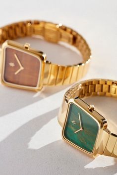 Classic Watches Women Gold, Womens Watch Unique, Green And Gold Watch, Green Face Watch, Classic Watches Women, Vintage Gold Watches, Fun Watches, Staple Jewelry, Classic Watch Women