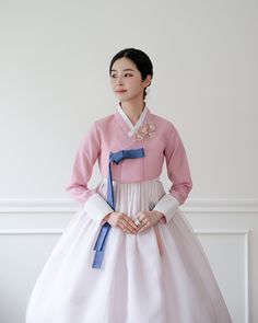 Korean Names With Meaning, Luxury Traditional Hanbok For Wedding, Pink Hanbok, Hanbok Aesthetic, Traditional Korean Wedding Hanbok, Traditional Spring Wedding Hanbok, Hanbok Wedding Dress, Korean Hanbok Princesses, Korean Traditional Dress Hanbok