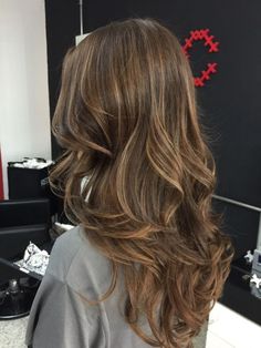 Light Brunette Hair, Honey Brown Hair, Brown Hair Looks, Brown Hair Inspo, Brunette Hair With Highlights, Caramel Hair, Brunette Balayage Hair, Hairstyles For Layered Hair, Hair With Highlights