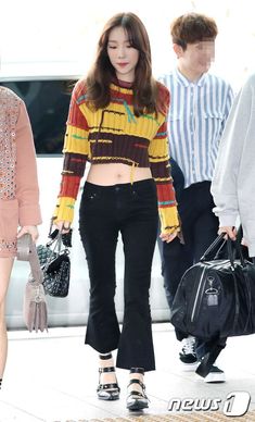 Gamine Outfits, Kpop Airport, Kpop Beauty, Fashion Idol