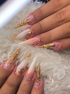 Stilleto Nails Designs, Encapsulated Nails, Stiletto Nails Designs, Long Acrylic Nails Coffin, Coffin Shape Nails, Bling Acrylic Nails, Luxury Nails, Bling Nails, Fancy Nails