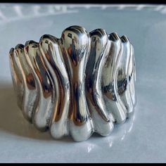 Signed Taxco Mexico 925 Mexican Sterling Silver Ribbed Wavy Cuff 2” Widest Point Sizeable Taxco Silver Jewelry, Womens Jewelry Bracelets, Vintage Silver, Vintage Ladies, Vintage Jewelry, Silver Jewelry, Bangles, Cuff, Women Jewelry