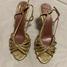 Nwot Jean- Michel Cazabat Gold Color Casual, Wedding,Party,Cocktail,Baby Shower Women’s Heel Size 36.5 Almond Toe Sandals With Heel Strap For Galas, Gold Leather Heels For Gala, Gold Leather Almond Toe Sandals, Gala Sandals With Removable Insole And Almond Toe, Leather Almond Toe Sandals For Gala, Leather Sandals With Almond Toe For Gala, Leather Sole Heels For Galas, Luxury Gold Heels With Leather Sole, Gold Wedding Shoes With Padded Heel And Round Toe