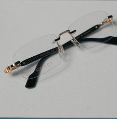 Gucci Glasses Men, Cartier Glasses Men, Pretty Sunglasses, Watches Women Simple, Computer Gadgets, Hype Clothing, Gucci Glasses, Rimless Glasses, Fashion Eye Glasses