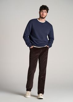 About Our Stretch Corduroy 5 Pocket Pants for Tall Men Corduroy pants are a timeless choice loved for their long-lasting durability and casual polish. We wanted to create the quintessential corduroy pants for tall men, so we designed this pair with classic style and everyday comfort. They’re made with a stretch-infused cotton cord that’s simultaneously soft yet structured. A perfect pairing with everything from tees and sweaters to button-ups and polos, these slacks for tall men have a standard Tall Men Style Outfits, Mens Style Business Casual, Classy Casual Mens Fashion, Men’s Style Outfits, Mens Sophisticated Casual, Straight Men Fashion, Mens Fashion Inspo Casual, Men’s Casual Winter, Tall Mens Outfits