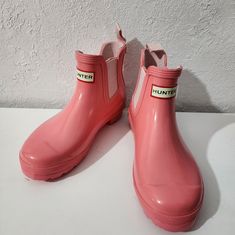 Hunter Original Chelsea Ankle Short Waterproof Rain Boots Glossy Pink Women's Size 6 Nwob *Disclaimer* An Item That Is Sent Back Must Be Returned In The Original Condition In Which Is Received To Be Eligible For A Full Refund. Waterproof Ankle-high Boots For Rainy Weather, Ankle-high Rain Boots For Outdoor, Outdoor Ankle-high Rain Boots, Waterproof Boots With Round Toe For Rainy Season, Weatherproof Waterproof Boots With Round Toe For Rainy Season, Round Toe Waterproof Boots For Rainy Season, Waterproof Rain Boots With Round Toe, Round Toe Boots For Rainy Outdoor Activities, Waterproof Ankle-high Rain Boots For Outdoor