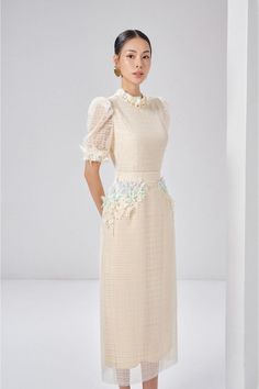 Alaina Straight Short Sleeved Mesh Lace Midi Dress | MEAN BLVD Elegant Dresses Midi, Couture Evening Dress, Long Length Dresses, Types Of Lace, Mean Blvd, Lace Midi, Lace Midi Dress, Elegant Dress, Xl Dress