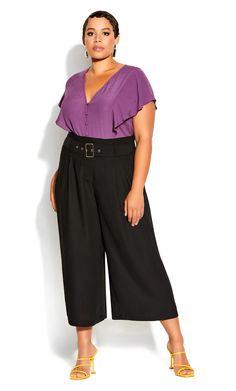 Easy Crop Pant - black Black Capri Pants Outfit, Plus Size Parisian Style, Wide Leg Black Pant, Capri Pants Outfits, Culotte Style, Black Palazzo Pants, Fashion Promotion, Mom Outfit, Gaucho Pants