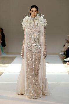 Elie Saab 23 Silk Dresses Outfit, Kek Lapis, 2022 Runway, Show Collection, Winter 2022, Fashion Show Collection