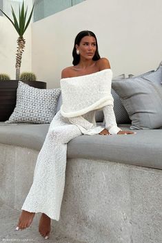 Wrapped up.MARISOL is a ribbed design boucle dress that is both flattering from up close and across the room. The natural stretch of the fabric creates a figure-sculpting silhouette, while also featuring a unique drape-styled, off-shoulder neckline combined with flared long sleeves. Style your maxi dress with the Colleen Buckle Heel to complete the look, perfect for occasions such as a bridal shower. Adding to its allure, the MARISOL Boucle Dress offers a sophisticated and modern aesthetic that White Dress Fall, Outfit Inso, Boucle Knit, Long Slip, Dress Drape, Flare Sleeve Dress, Flare Long Sleeve, Floral Gown, Ribbed Dress