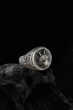 Large Fox Signet ring has been created by talented craftmens as handmade. We design to compliment your style! We believe there is something special for everyone and for every occasion, whether you're shopping for yourself or looking for a gift. Our wide selection of jewelry leaves no doubt or question marks regarding if one can find anything for themselves. Item Details Gender : Male / Female / Unisex Material : 925K Sterling Silver Total weight : 10.00 - 12.00 Gr. (US 11 Size) All our products Artisan Handmade Signet Ring As Gift, Handmade Artisan Signet Ring For Gift, Artisan Engraved Rings For Promise, Symbolic Handmade Engraved Open Ring, Symbolic Handmade Open Engraved Ring, Handmade Symbolic Open Ring, Handmade Open Ring For Collectors, Handmade Collectible Open Ring, Handmade Classic Stackable Rings