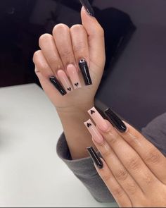 Black Nail Ideas Acrylic Coffin Short, Long Acrylic Nails Ideas Simple Pink, Pretty Nail Ideas Acrylic Black, Simple Long Black Nails, Long Square Acrylic Nails Designs Black, Nails Acrylic Square Long Black, Black Nail Ideas Acrylic Coffin Long, Simple Edgy Nails Coffin, Black Nails Acrylic Squares Long