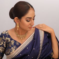 Description Inspired by the shimmering Indian gold jewelry. This Collection is designed to highlight fine Indian craftsmanship. It is crafted in gold-plated 925 silver with intricate textures and tones. Modern designs adorn you with timeless floral patterns. This jewelry is perfect for wedding and festival events. Brimming with festive elegance, the Jhumki Silver Necklace Set is a timeless piece. The design features jhumki charms all around, shining with pearl drops and pink stones. Suspended fr Bollywood Style 22k Gold Jhumkas For Wedding, 22k Gold Jhumkas For Weddings And Festivals, 22k Gold Jhumkas For Wedding And Navratri, 22k Gold Jhumkas For Wedding And Diwali, Ceremonial 22k Gold Meenakari Jewelry, 22k Gold Meenakari Jhumkas For Wedding, Wedding Jhumkas With Intricate Design For Diwali, 22k Gold Tilla Jhumkas For Wedding, Yellow Gold Chandbali Temple Necklace As Gift