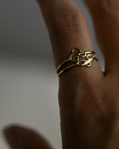 Simple, comfortable everyday sideway Alphabet Initial Ring Each initial measures approx. 6-9mm Available in 14K Yellow Gold or 14K White Gold * Leave us your initials and placement in the comment box at checkout. Modern and timeless Cursive Initial Ring. Perfect as a stacking ring or by itself. # Statement rings chain ring Initial Ring Cursive letter ring sideway letter ring thick chain gold chain rings statment ring cuban link chain 14K gold everyday ring Solid gold ring jewelry rings ■ SHIPPIN E Ring Letter, Gold Stackable Rings With Initials For Everyday, Everyday Gold Stackable Rings With Initials, Everyday Stackable Yellow Gold Rings With Initials, 14k Gold Stackable Initial Promise Ring, Stackable 14k Gold Initial Promise Ring, 14k Gold Stackable Rings With Initials, Adjustable Modern Initial Ring In 14k Gold, Modern Adjustable 14k Gold Initial Ring