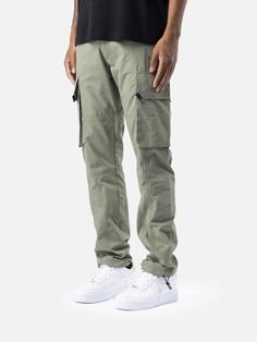 Functional Streetwear Cargo Pants With Multiple Pockets, Functional Cargo Pants With Multiple Pockets For Streetwear, Military Style Relaxed Fit Cargo Pants With Elastic Waistband, Nylon Techwear Bottoms With Functional Pockets, Khaki Sports Bottoms With Cargo Pockets, Utility Nylon Bottoms For Outdoor, Functional Cargo Pants For Streetwear, Utility Cargo Pants For Hiking, Straight Leg, Military Style Bottoms With Elastic Waistband For Streetwear