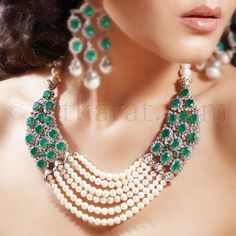 Diamond Jewlery, Beautiful Jewelry Diamonds, Bridal Diamond Necklace, Beautiful Beaded Jewelry, Diamond Pendants Designs, Diamond Necklace Designs, Pearl And Diamond Necklace, Bridal Diamond Jewellery, Diamond Necklace Set