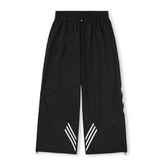 Stay comfortable and stylish in our Striped Loose Quick-Drying Sweatpants. With their loose fit and quick-drying fabric, these pants are perfect for any active lifestyle. Say goodbye to boring sweats and hello to fun and function with these pants! Features: -85% Polyester -Adjustable Waistband -Solid Color -MId-rise waist -Regular fit Active Lifestyle, Quick Dry, Mid Rise, Loose Fitting, Sweatpants, Solid Color, Lifestyle, Pants, Fabric