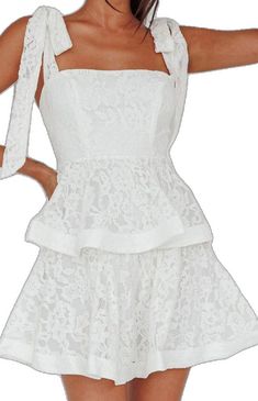 Elegant White Mini Dress With Tiered Skirt, White Feminine Mini Dress With Lace Bodice, White Fitted Tiered Mini Dress, Feminine Tiered Lace Mini Dress, White Mini Dress With Sweetheart Neckline And Lace Trim, Mini Dress White, Lace Mini Dress, White Mini Dress, Dress White