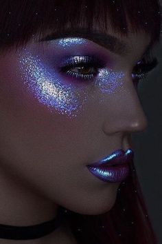 Unicorn Halloween Makeup, Halloween Makeup Inspo, Unicorn Makeup Halloween, Alien Makeup, Festival Makeup Glitter, Glitter Makeup Looks, Unicorn Makeup