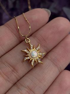 قلادات متدلية, Sun Necklace, Necklace Necklace