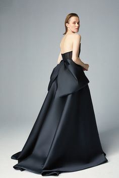 Description Black Overskirt Included, Long dress Sleeveless Open neckline Strapless Beaded sequins, Taffeta Dry Clean Made in Lebanon SKU ga-6176 Different Wedding Dresses, Dress Name, Net Dress, Strapless Corset, Gold Dust, Column Dress, Net Fabric, Dress Crafts, Maxi Dress Formal