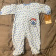 9month Baby Boy Football Fleece Sleeper New With Tags Dog Free Home Super Soft Long Sleeve Onesie For Playtime, Blue Onesie For Winter Sleepover, Blue Winter Onesie For Sleepover, Blue Winter Onesie For Sleepovers, Blue Winter Onesie For Sleep, Blue Winter Sleep Onesie, Cozy Long Sleeve Blue Onesie, Blue Long Sleeve Onesie For Sleepover, Light Blue Long Sleeve Onesie For Playtime