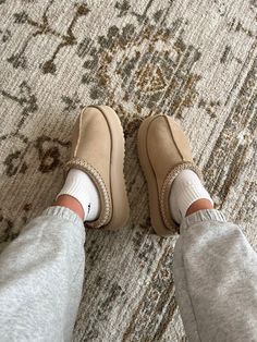 Aesthetic Slippers, Pinterest Wishlist, Cosy Fits, Tasman Uggs, Xmas Wishlist, Ugg Womens, Stile Hijab