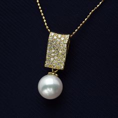 This product will be shipped by express and free shipping Type of metal: Genuine 18K gold Type of stone: Natural diamond 0.38ct Motif size: 6mm×24mm Bail inside diameter: 4mm×7mm Weight: 3.2g Type of pearl: Akoya pearl (cultured in Japan)   Pearl size: 8-8.5mm Shape: Round Color: White with pink-green overtone Luster: AAAA Blemish: Light Luster Grade: AAAAA=Finest AAAA=Very Good AAA=Good AA=Above average A=Average Blemish Grade(scratches,spots,dents) Clean (none) Very Light (few) Light (a few) M Japanese Pearls, Oyster Pearl, Akoya Pearls, Modern Pendant, Pearl Size, Natural Pearls, Pearl Jewelry, Types Of Metal, Pink And Green