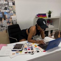 Fashion Job, Grid Girl, Business Vision Board, Fashion Dream Job, Vision Board Photos, Business Baby, Small Business Inspiration, Life Vision Board