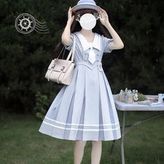 藍白のお嬢様の縦縞クラシカルワンピース Elegant White Dress With Striped Collar, Elegant Short Sleeve Dress With Vertical Stripes, Classic Summer Dress With Striped Collar, Summer Striped Pleated Dress, Elegant Striped Short Sleeve Dress, Elegant Summer Dresses With Striped Collar, Elegant Knee-length Dress With Vertical Stripes, Classic Striped Summer Dress, Tie Brooch