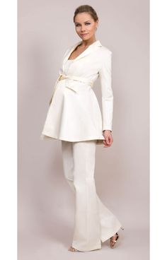 Chic Long Sleeve Blazer For Weddings, Elegant Tailored Wedding Outerwear, Tailored Cream Evening Blazer, Chic Wedding Blazer For Fall, Chic Cream Formal Suits, Chic Fall Wedding Blazer, Elegant Notch Lapel Wedding Outerwear, Chic Beige Blazer For Weddings, Beige Notch Lapel Outerwear For Wedding