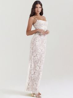 Features: Introducing our Elegant Lace Print Maxi Dress Set, the perfect addition to any wardrobe. Made with high-quality materials, this dress offers both style and comfort. Featuring a beautiful lace print, spaghetti straps, and a bodycon fit, this dress is perfect for any club or party. Stay fashionable and confident all night long. Dress Weights, Trumpet Dress, Long Sleeve Prom, Maxi Dress Sale, Long Bodycon Dress, Bodycon Maxi Dresses, Lace Print, Club Parties, Prom Dresses With Sleeves