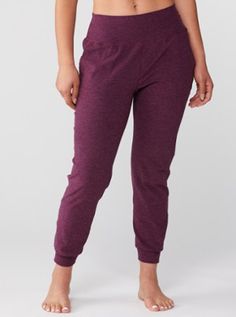 Find your flow with the stretchy  slim fit of the women's Beyond Yoga Spacedye Midi Jogger pants in a soft performance fabric—with pockets! Athleisure Pants With Hip Pockets For Loungewear, Yoga Joggers With Moisture-wicking Fabric, Go-dry Joggers For Loungewear, Workout Bottoms With Comfort Waistband And Tapered Leg, Loosely Fitted Yoga Pants With Comfort Waistband, Athleisure Sweatpants With Hip Pockets For Loungewear, Athleisure Activewear With Hip Pockets For Loungewear, Athleisure Activewear With Ribbed Waistband, Yoga Athleisure Joggers